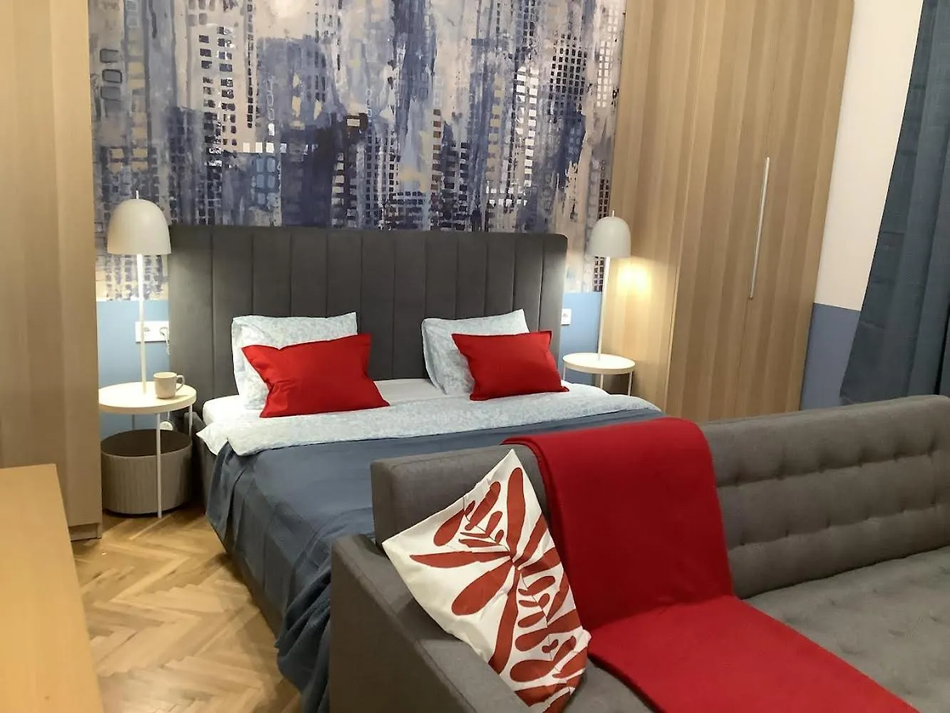Designer Downtown Apartment Budapest