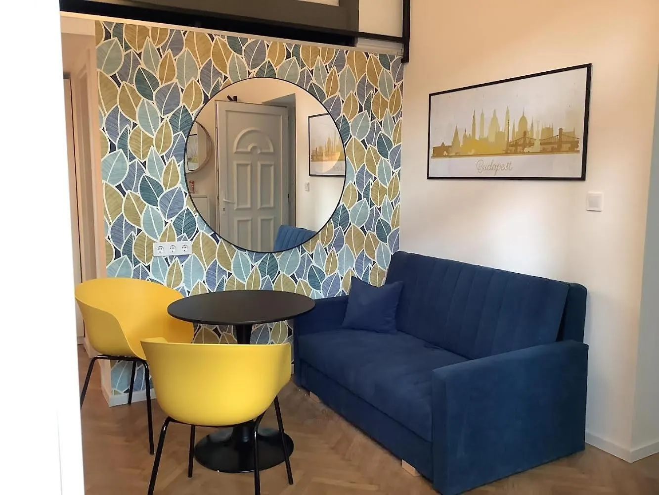 Designer Downtown Apartment Budapest